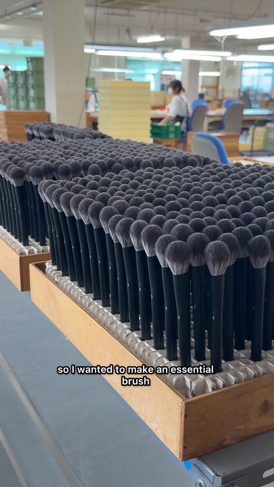 Rows of makeup brushes in Judy Lim’s rephr video